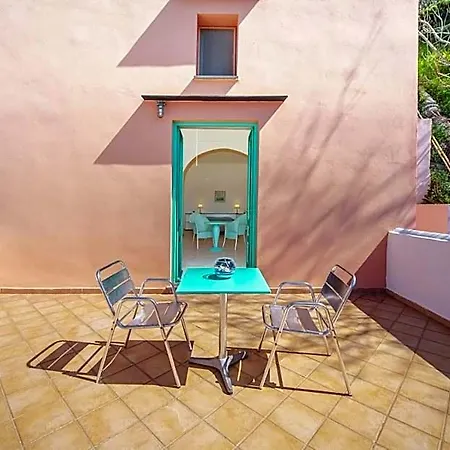 La Corricella 3*